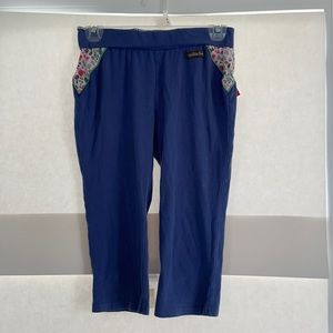 Matilda Jane Choose Adventure Capri Pants Size Small